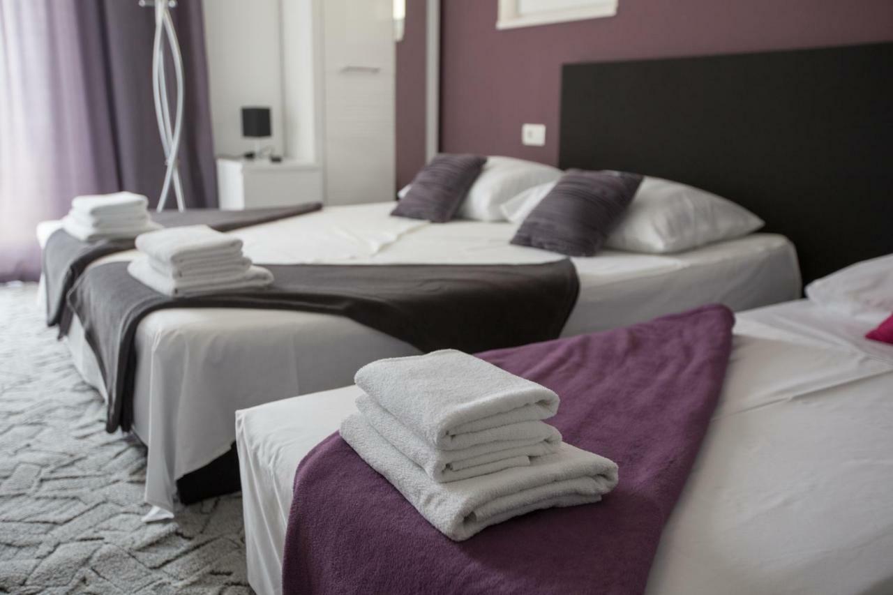 Luxury Apartment With Private Heated Pool Šibenik Exteriör bild