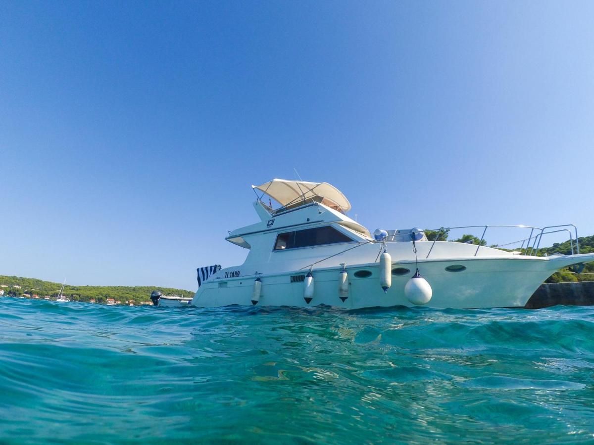 Luxury Apartment With Private Heated Pool Šibenik Exteriör bild